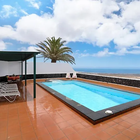 La Vega De Lanzarote 3 *